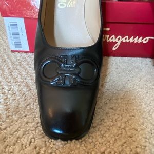 FERRAGAMO  SHOES   Size: 10 AA